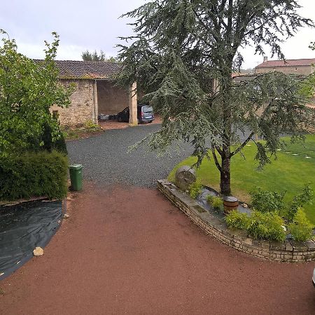 Bed and Breakfast Entre Marais Et Gatine Saint-Pompain Exterior foto